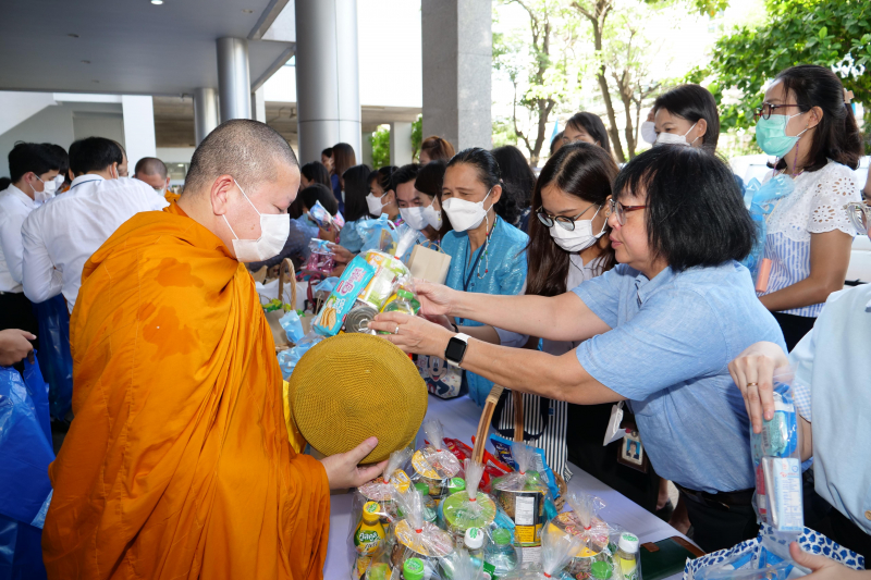 เนื่องในโอกาสวันเฉลิมพระชนมพรรษา สมเด็จพระนางเจ้าสิริกิติ์ พระบรมราชินีนาถ 