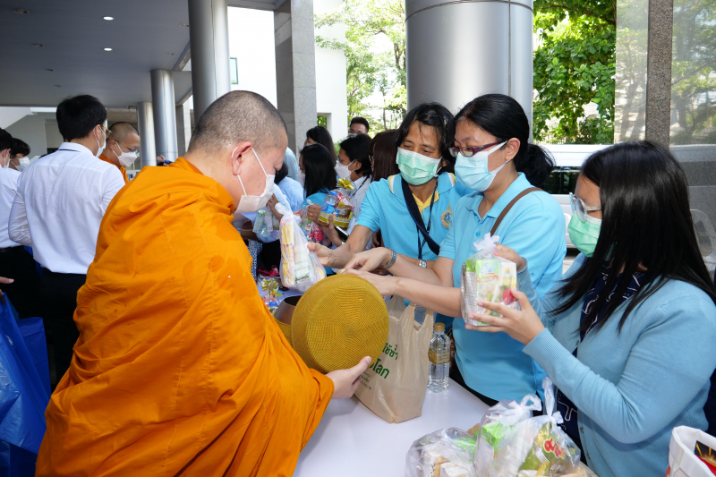 เนื่องในโอกาสวันเฉลิมพระชนมพรรษา สมเด็จพระนางเจ้าสิริกิติ์ พระบรมราชินีนาถ 