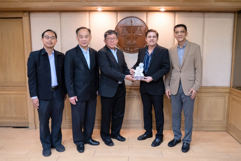 พิธีรับมอบโล่เกียรติยศ เนื่องในโอกาสครบรอบ 84 ปี