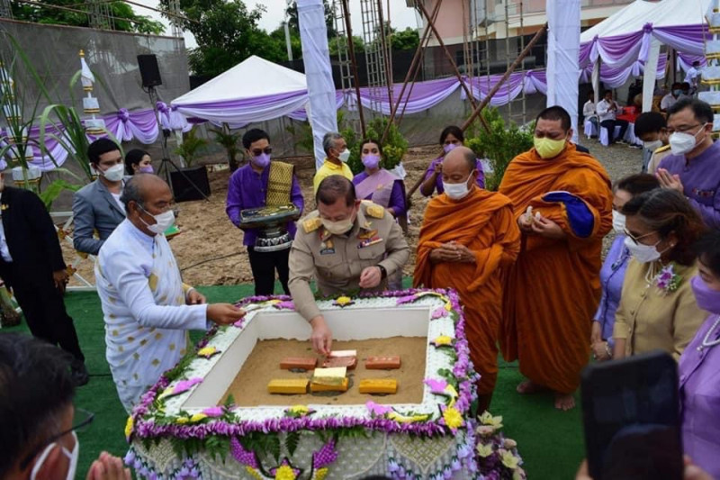 พิธีวางศิลาฤกษ์อาคารสำนักตรวจเงินแผ่นดินจังหวัดอุทัยธานี พร้อมอาคารชุดพักอาศัย