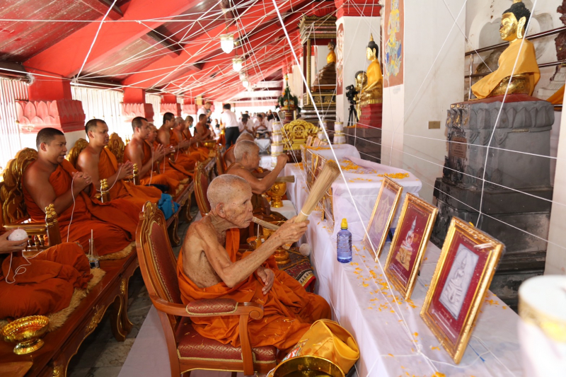 พิธีอธิษฐานจิตมวลสาร แผ่นจาร และแผ่นดวงชะตา พระพุทธโสธร รุ่น มงคลแผ่นดิน 108 ณ วัดพระมหาธาตุ วรมหาวิหาร จังหวัดนครศรีธรรมราช