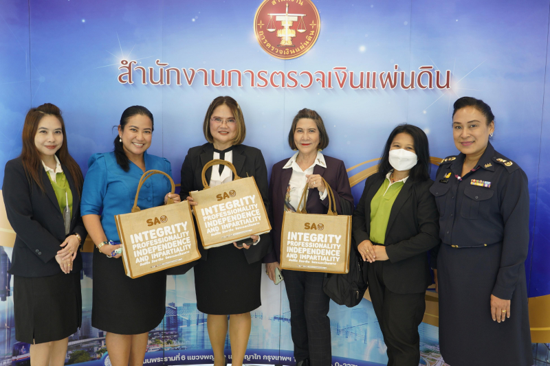 การสัมมนาสาธารณะและจัดนิทรรศการทางวิชาการ