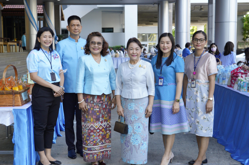 เนื่องในโอกาสวันเฉลิมพระชนมพรรษา สมเด็จพระนางเจ้าสิริกิติ์ พระบรมราชินีนาถ 