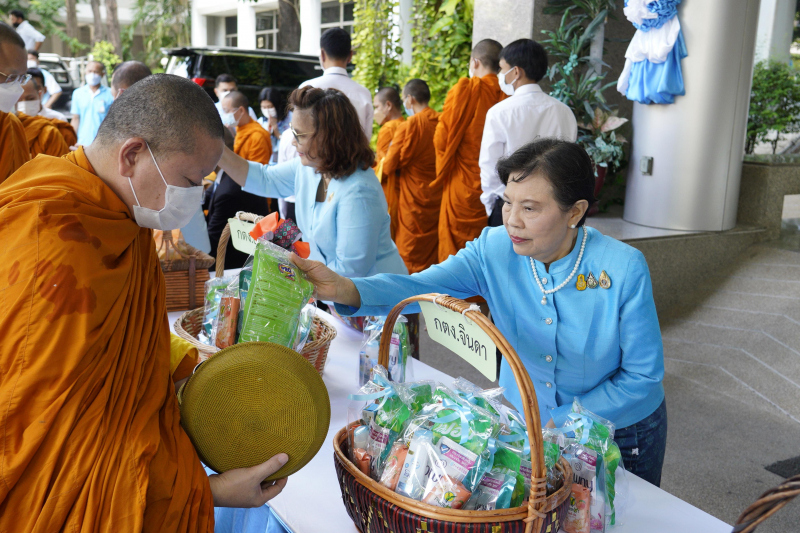 เนื่องในโอกาสวันเฉลิมพระชนมพรรษา สมเด็จพระนางเจ้าสิริกิติ์ พระบรมราชินีนาถ 