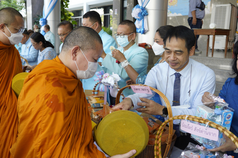 เนื่องในโอกาสวันเฉลิมพระชนมพรรษา สมเด็จพระนางเจ้าสิริกิติ์ พระบรมราชินีนาถ 