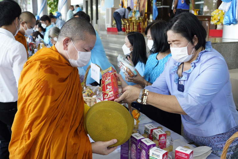 เนื่องในโอกาสวันเฉลิมพระชนมพรรษา สมเด็จพระนางเจ้าสิริกิติ์ พระบรมราชินีนาถ 