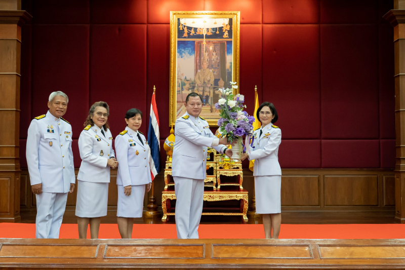พิธีรับพระบรมราชโองการโปรดเกล้าโปรดกระหม่อมแต่งตั้ง