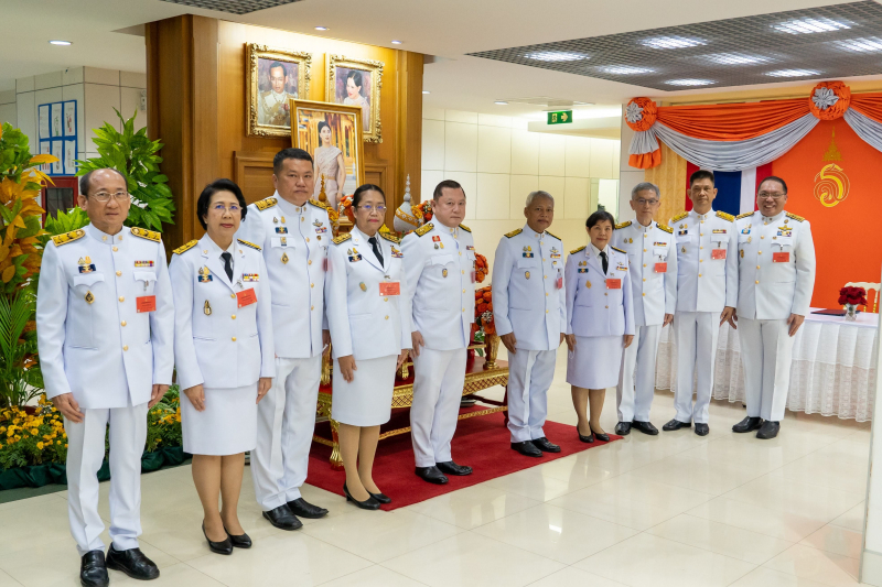 สำนักงานการตรวจเงินแผ่นดินถวายแจกันดอกไม้และลงนามถวายพระพรชัยมงคลสมเด็จพระเจ้าลูกเธอ เจ้าฟ้าสิริวัณณวรี นารีรัตนราชกัญญา