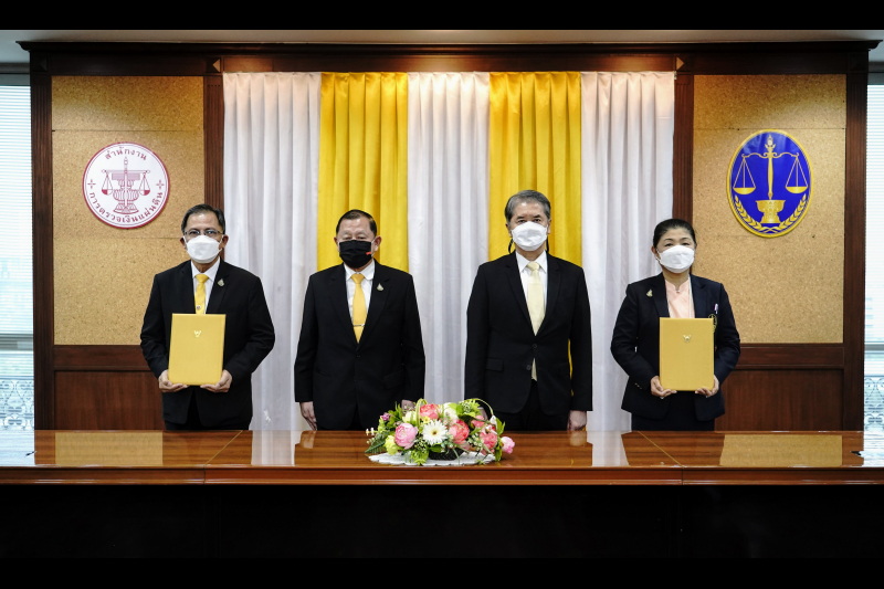 พิธีลงนามบันทึกข้อตกลงความร่วมมือทางวิชาการระหว่างสำนักงานศาลปกครองกับสำนักงานการตรวจเงินแผ่นดิน และศึกษาดูงานศาลปกครอง ณ สำนักง
