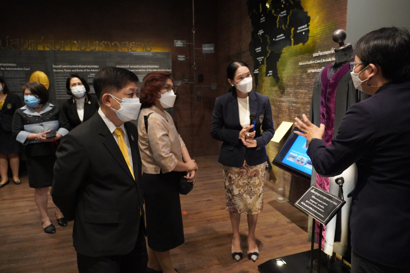 พิธีลงนามบันทึกข้อตกลงความร่วมมือทางวิชาการระหว่างสำนักงานศาลปกครองกับสำนักงานการตรวจเงินแผ่นดิน และศึกษาดูงานศาลปกครอง ณ สำนักง