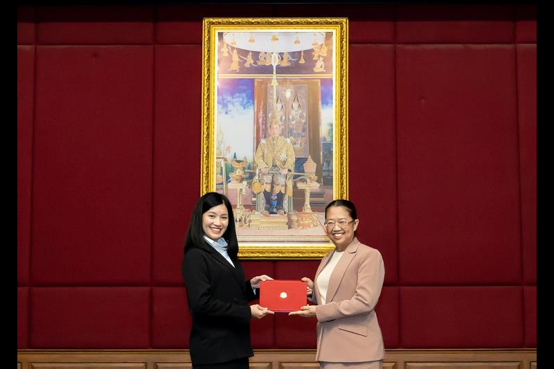 พิธีมอบประกาศนียบัตรโครงการพัฒนาข้าราชการใหม่ 