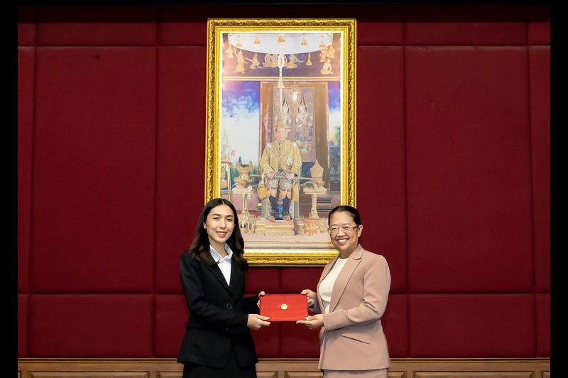 พิธีมอบประกาศนียบัตรโครงการพัฒนาข้าราชการใหม่ 