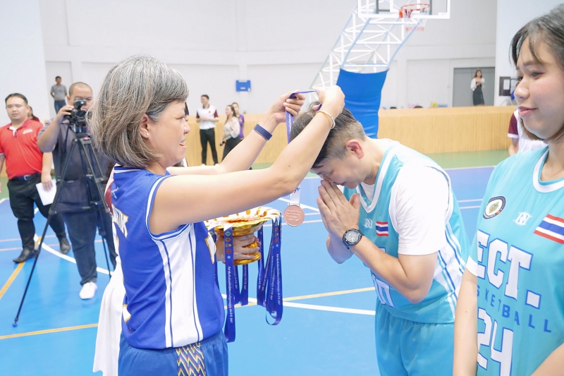 พิธีเปิดการแข่งขันกีฬาบาสเกตบอล