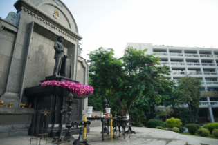 พิธีบวงสรวงเนื่องในวันคล้ายวันสถาปนา สำนักงานการตรวจเงินแผ่นดิน ครบรอบ 104 ปี