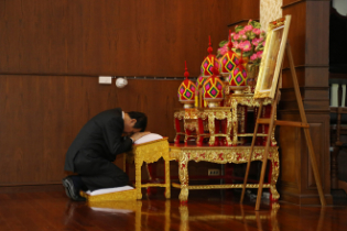 พิธีจุดเทียนชัยถวายพระพรในวันแม่ 12 สิงหาคม 2560