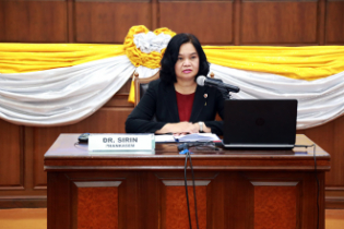 พิธีทำบุญตักบาตรข้าวสารอาหารแห้ง