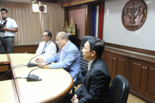 แถลงข่าว สตง. ตรวจสอบไฟประดับ กทม. 39.5 ล้านบาท