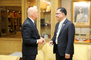 Mr. Denis Roy เข้าเยี่ยมคารวะผู้ว่าการตรวจเงินแผ่นดิน