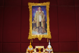 พิธีวางพวงมาลาเนื่องในวันคล้ายวันสวรรคตพระบาทสมเด็จพระบรมชนกาธิเบศร มหาภูมิพลอดุลยเดชมหาราช บรมนาถบพิตร 13 ตุลาคม 2564