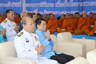 ผตง.ร่วมพิธีเจริญพระพุทธมนต์และตักบาตรวันแม่ ณ สนามหลวง