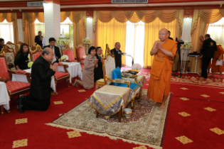 พิธีสวดพระพุทธมนต์ถวายพระราชกุศล   แด่พระบาทสมเด็จพระปรมินทรมหาภูมิพล ดุลยเดช มหิตลาธิเบศรรามาธิบดี จักรีนฤบดินทร สยามินทราธิราช