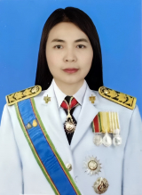 นางปาริชาติ   ผิวผ่อง