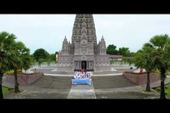 Embedded thumbnail for โครงการ สตง.รวมใจ เทิดไท้พระพันปีหลวง เฉลิมพระเกียรติสมเด็จพระนางเจ้าสิริกิติ์ พระบรมราชินีนาถ พระบรมราชชนนีพันปีหลวง เนื่องในโอกาสมหามงคลเฉลิมพระชนมพรรษา 90 พรรษา   